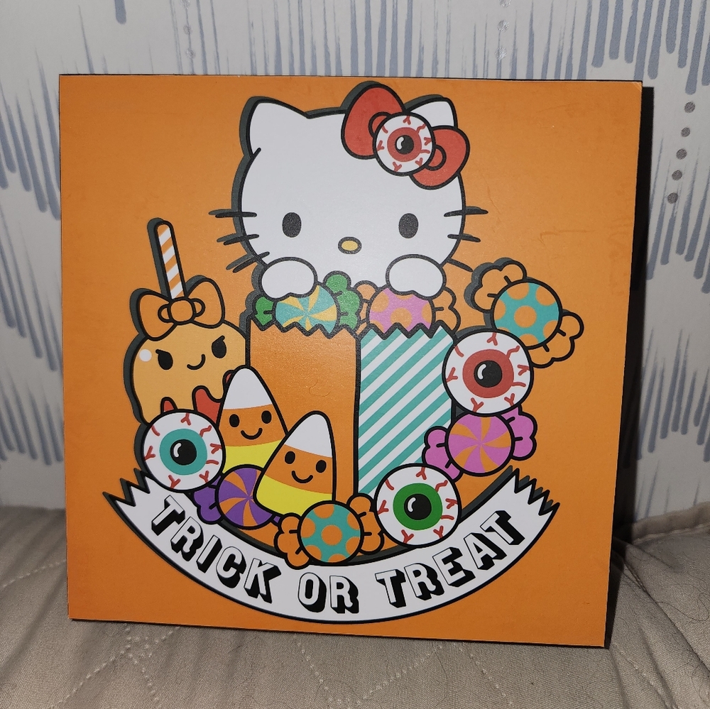 Hello kitty halloween